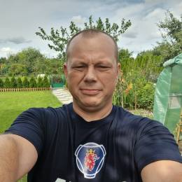 P i o t e r's avatar