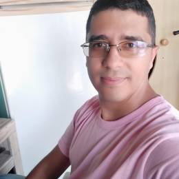 teacher.rodrigo's avatar