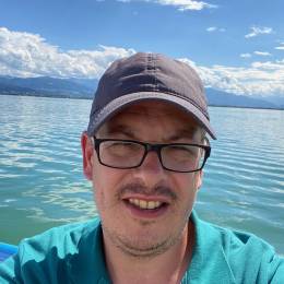 Michi_Roehrs's avatar